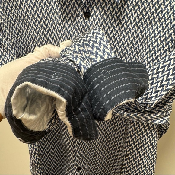 Ted Baker London Slim Fit Blue Geometric Print Shirt (Size 4 / L) - Picture 15 of 16